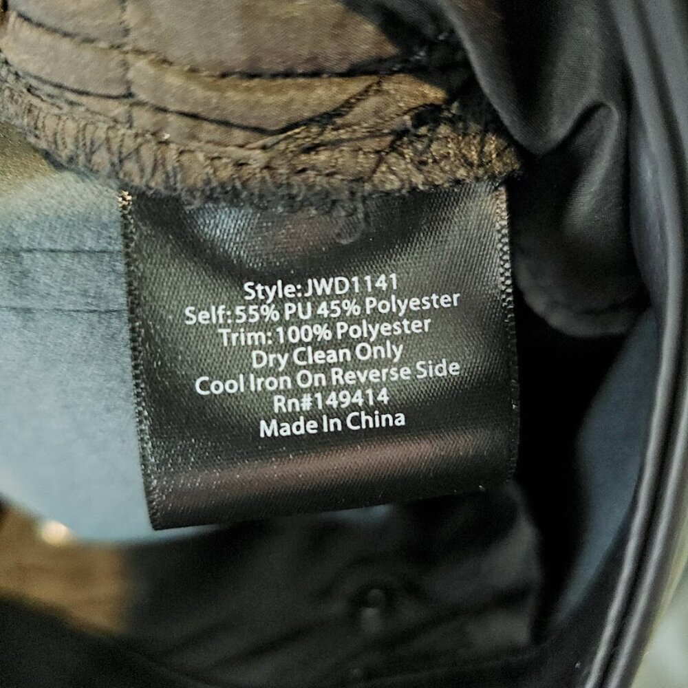 NWT JOHNNY WAS The Cropped Baby Boot Vegan Leather Pants size 27 BLACK Marisol - Picture 13 of 14